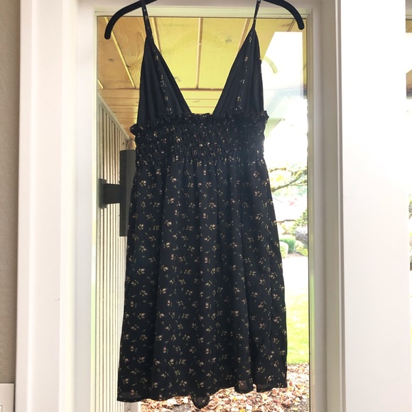 FLORAL SHIRRED WAIST DRESS - Picture 2 of 3